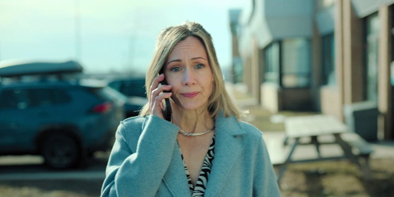 Charlie Tango (2024) WEBRip English 720p x264 AVC AAC 2.0.mkv.0001